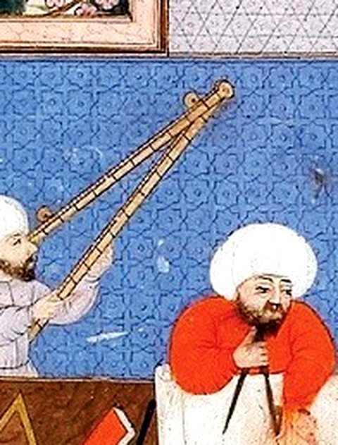 Şehinşehname'den astrolab tutan astronom